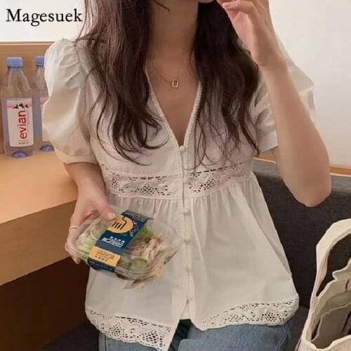 Korean Sweet Hollow Crochet Lace Womens Shirts Puff Short Sleeve V Neck Elegant Blouse Woman Solid Lady Tops Blusas Chic 14244
