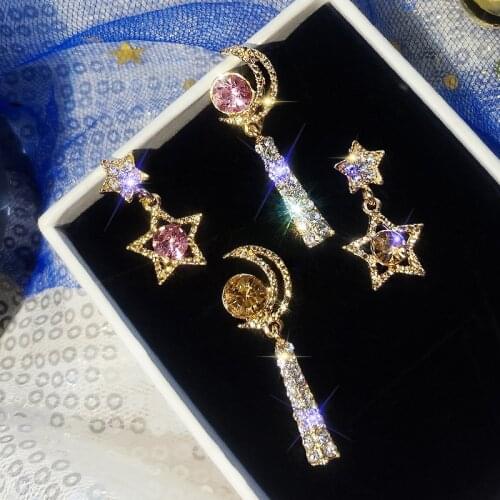 2019 new fashion Japanese and Korean version of asymmetric star moon long model inlaid water drill earnail womens earrings