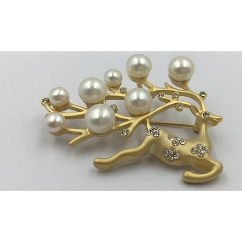 Sinya Deer Brooches Natural freshwater pearls brooch for women Mum in pure copper with gold plated Christmas 2018 new years gift