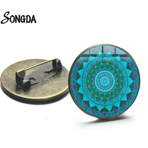 Glamour Mandala Henna Art Pattern Time Gem Brooches Yoga Om Symbol Zen Buddhism Statement Brooch Pin Scarf Badges Women Jewelry