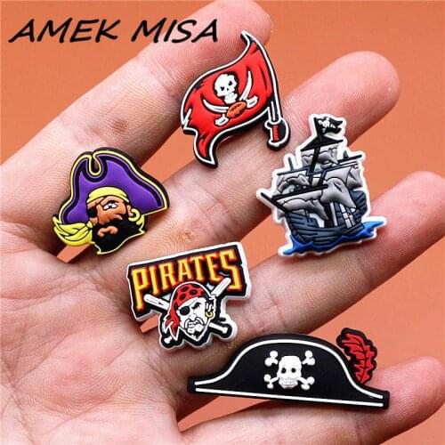 Original PVC Croc Shoe Charms Ghost Ship One Eyed Pirate Hat Flag Sandals Decorations for Jibz Kids Party Gifts Freeshipping