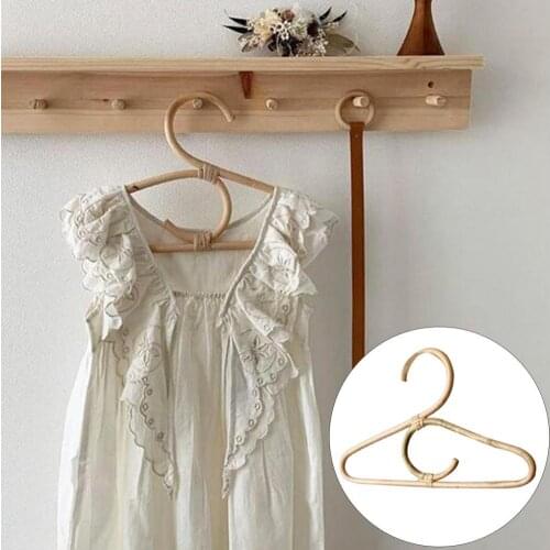 Top Quality Rattan Clothes Hanger Nordic Style Kids Garments Organizer Rack Children Hanger Kids Room Decor Hangers for Clothes