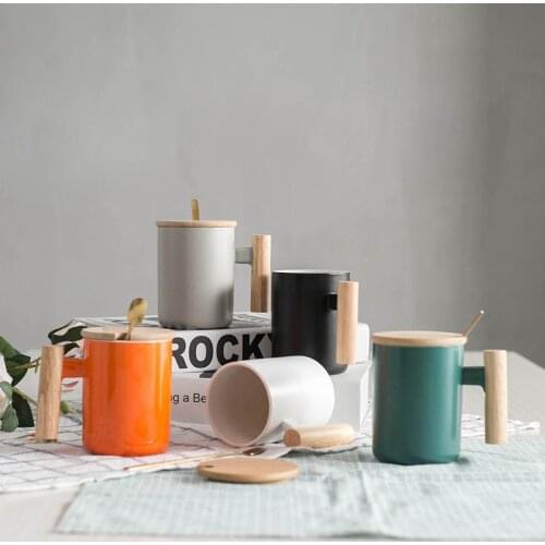 Creative Minimalist Wooden Handle with Spoon Ceramic with Lid Student Office Coffee Cup Tea Cup Mug Tumbler Cups In Bulk