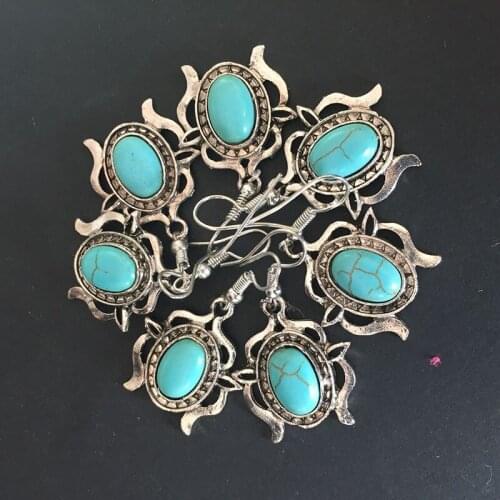 Fashion Retro Earrings Hollow Carved Alloy Earrings Imitation Stone Earrings Womens Pendant Earrings Wholesale Cheap