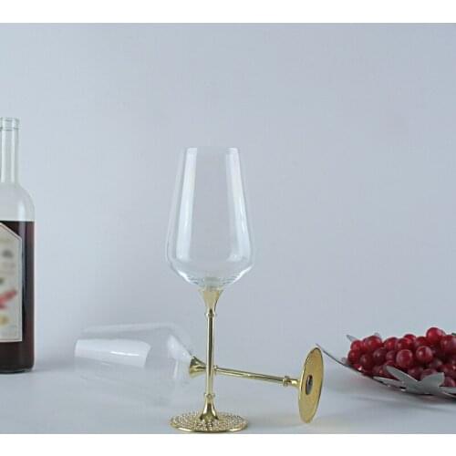 Fashion Home Kitchen Bar Supplies Glass Wedding Banquet Supplies Crystal Goblet Ceremony Table Decoration Wine Drinkware