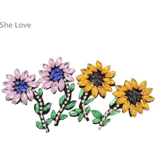 Chzimade 2pcs Rhinestone Flower Beaded Patch for Clothing Sewing on Patch Beading Applique Clothes Decoration DIY Accessories