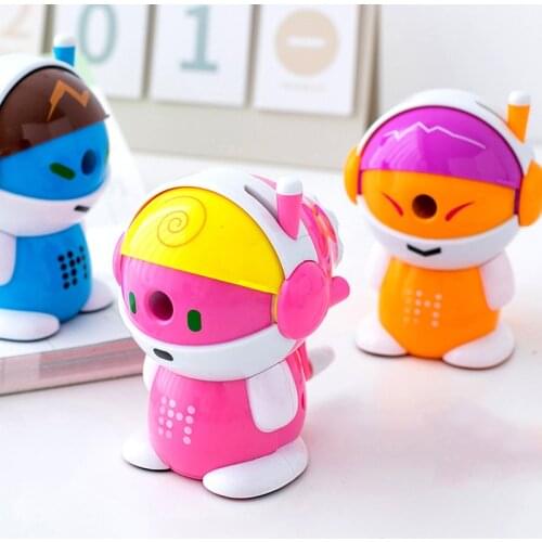 1PCS Creative Cartoon robot Type Pencil Sharpener Stationery Student Fun Hand Cranked Pencil Sharpener Child Gifts Office Scho