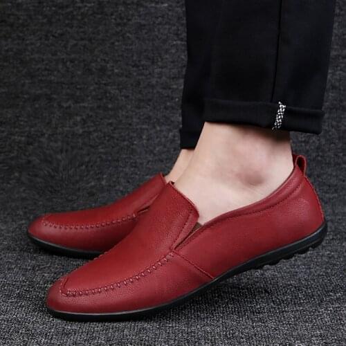 Hot Sale Men Casual Upscale Men Loafers Fashion Genuine Leather Loafers for Men Summer Men Flat Driving Moccasins Slip on Shoes