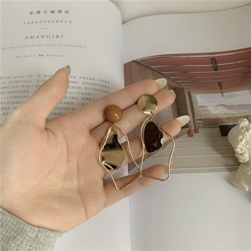 2020 New Fahion Womens Earrings Fine Metal Geometry Anomaly Earrings for Women Bijoux Korean Girl Party Jewelry Gifts Wholesale