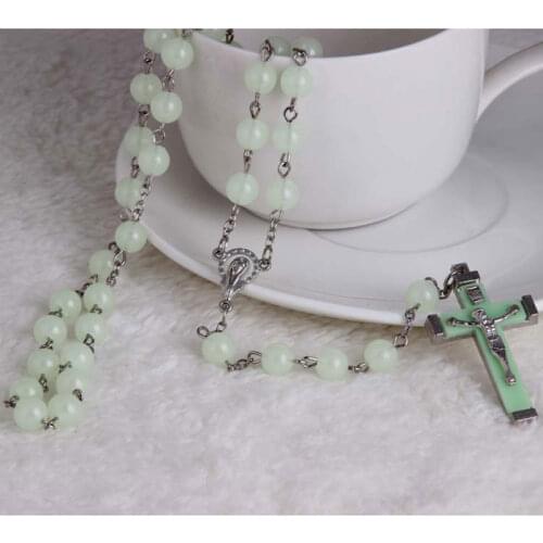 Glow in Dark Plastic Rosary Beads Luminous Noctilucent Necklace Catholicism Religious Jewelry Party Gift NIN668