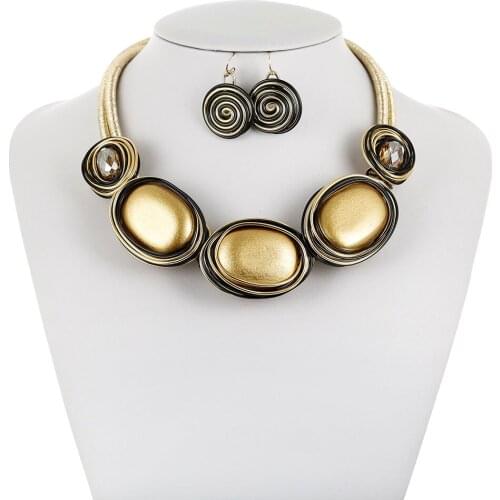 Vintage Women Jewelry Sets Aluminum Braided Geometric Wooden Block Handmade Pendants Drop Earrings Necklace Sets for Women