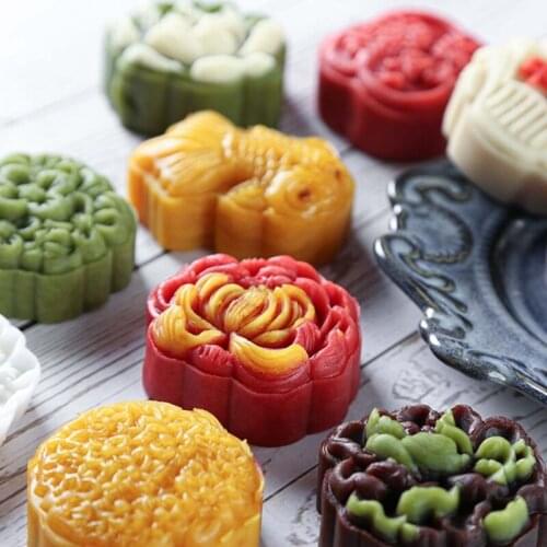 Plastic Mooncake Mold 50g Cookie Cutter with 6 Flower Stamps Chocolate Mould DIY 667A