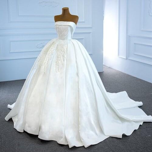 Elegant Satin Wedding Dress Sparkling Pearls Beads Ball Gowns Strapless Bridal Dress Robe de Mariee