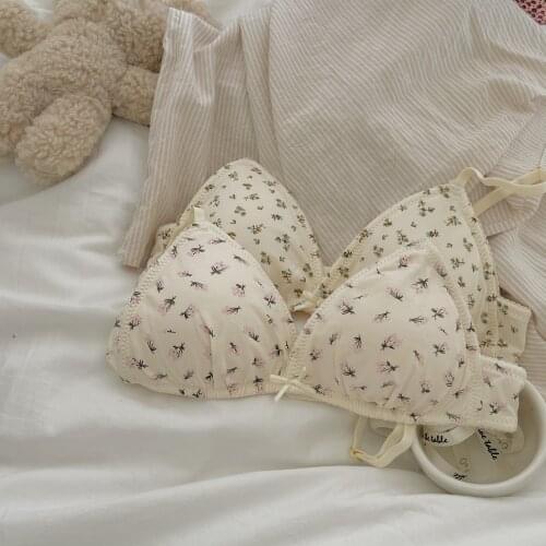 Wriufred Small floral triangle cup thin bra without steel ring comfortable girl student flat bralette summer cotton lingeries