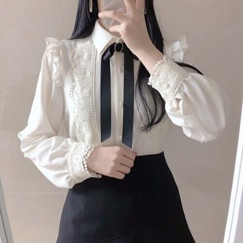 Yiwanxiang Blouses With Tie