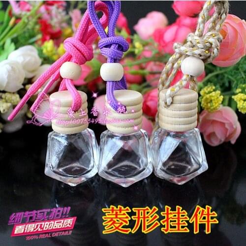 10PCS/LOT Diamond Hanging Car Perfume Bottles Steam Car Accessories Bottle Empty Bottle 8ML