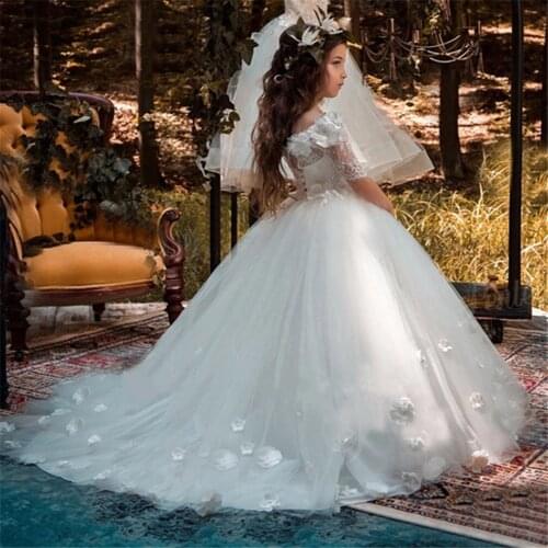 New First Holy Communion Dresses for Girl Flat collar Half sleeve Ball Gown Lace Appliques Flower Girl Dresses for Weddings