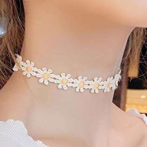 Adjustable Green Leaves Yellow Flower Cloth Necklace Personality Cute Sweet Women Short Chain Choker Jewelry Decoration Gift