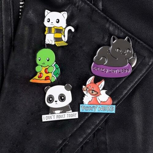 Fashion Enamel Metal Pins Accessories For Backpack Students Brooches Lapel Pin Badge Jewelry Gift Dog Rabbit Cute Animal Brooch