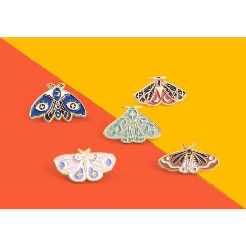 Colored Moth Enamel Pin Art Painting Insect Butterfly Brooch Lapel Badge Cartoon Jewelry Gifts for Children Friends Wholesale