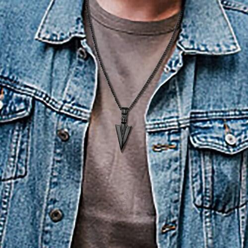 Self Defense Keychain Women Men Defensa Personal Long Chain Necklace with Arrow Pendant Stainless Steel Defence Stinger Tool