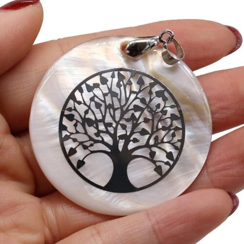 Natural Mother of Pearl Shell Pendant Round Stainless Steel Pattern Seashell Charms for Jewelry Making DIY Necklace Accessories