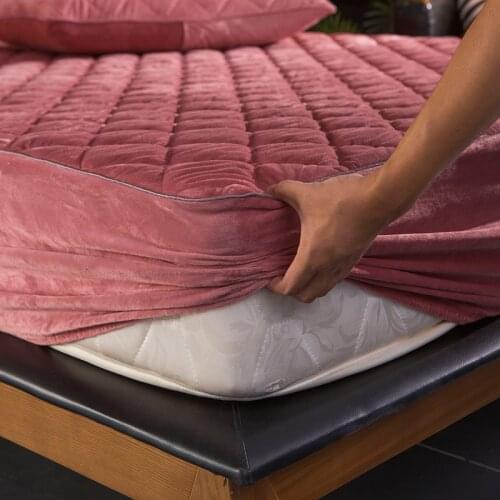 Thicken Quilted Mattress Bed Cover Fleece Velvet Fitted Sheet Topper Air-Permeable Bedding Bedspread Bed King Size