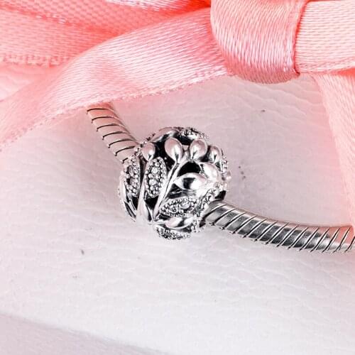 2020 New Mothers day Gift Openwork Family heart Tree Charms Fit European charm beads Bracelets Necklace pendant DIY Making