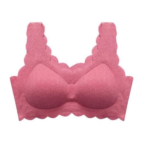 One-piece seamless underwear with latex pad breathable, and has no rims to gather and collect sexy lace bra with beautiful