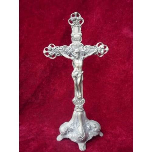 Collection of old China to the silver statue of Jesus