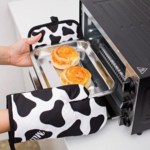 2pcs Kitchen Gloves Insulation Leopard Pattern Pad Cooking Microwave Gloves Baking BBQ Oven Potholders Oven Mitts Potholder Pad