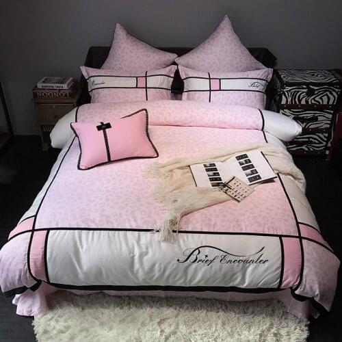 New Pink 80S Egyptian cotton Embroidery Royal Bedding sets Queen King Wedding Duvet cover Bed sheet set Pillowcases 4/6pcs