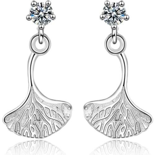 Net red sweet fresh personality temperament sweet sweet wild crystal ginkgo leaf short silver plated stud earrings WE124