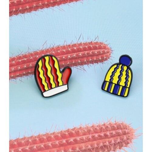 Cartoon childrens winter striped hats, gloves, metal enamel, a personalized gift that parents give to their children