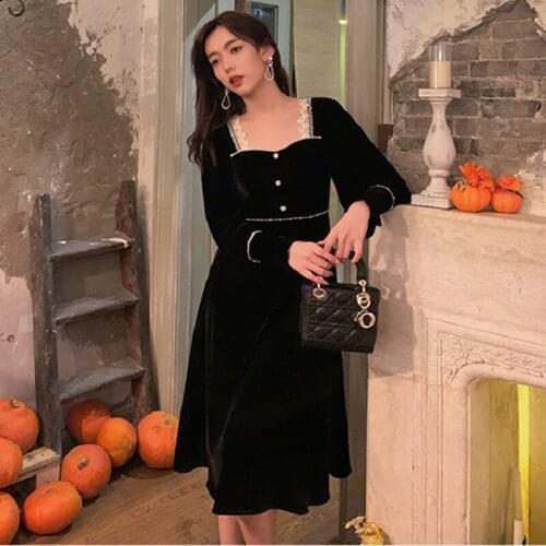 French Velvet Long Sleeve Black Dress Designer Winter One-piece Lady Party Night Dress Retro Lace Women Square Collar Long Dress