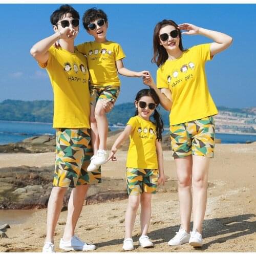 Family Matching Clothes 2020 Summer Dad Son Mom Daughter Cotton Yellow T-shirt+Camouflage Shorts 2 Pcs Matching Couple Outfits