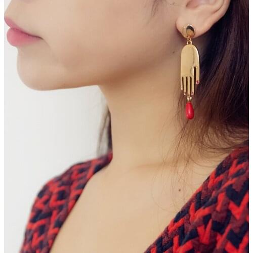 New Geometric Red Nails Plam Shaped Long Earrings For Women Femme Bijoux Brincos Hip Hop 2020 Girls Gold Color Hand Earrings