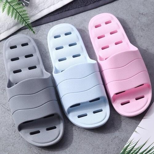 Bathroom Slippers Female Non-Slip Mens Indoor Bath Slippers Plastic Thick Soft Bottom Leaking Home Slippers House Slippers