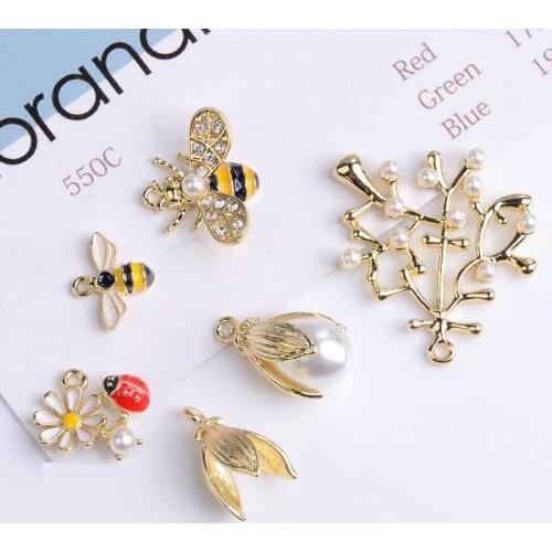 5pcs/lot Alloy Creative Rhinestone Gold Pearls Pendant Button Ornaments Jewelry Earrings Choker Hair bag DIY Jewelry Accessories