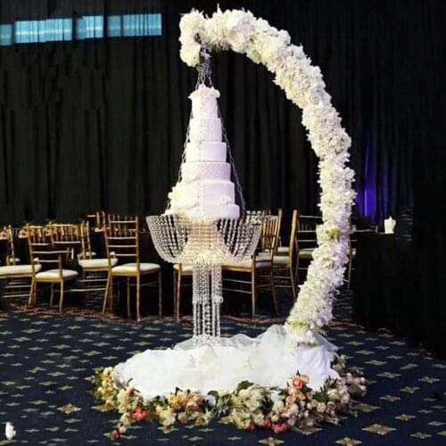 Wedding hanging cake stands
