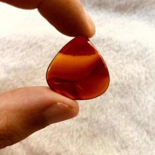 Genuine Natural Carnelian Agates Guitar Pick Crystal Stone Guitar Pick,"Round Tip" Quality Stone Bead Pendant Guitar Pick 1pcs