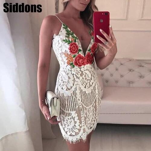 Sexy Sleeveless V-neck Spaghetti Strap Mini Dresses Women Embroidered Lace Crochet Overlay Mini Slip Party Dress