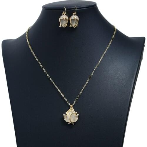 Women Pendant Necklace Tulip Decor Charm Party Necklace With Dangle Earrings Bride Jewelry Set Bridal Accessories Set