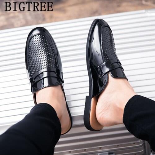 2020 Patent Leather Hollow Out Black Mules Half Shoes for Men Leather Slippers Loafers Men Shoes Men Slides Summer Breather Mule