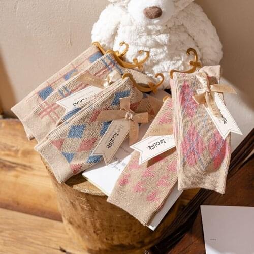 10 Pairs Woman Socks Japanese Sweet Khaki Socks Diamond Plaid Pattern Socks Trendy Middle Tube Socks For Ladies Girls