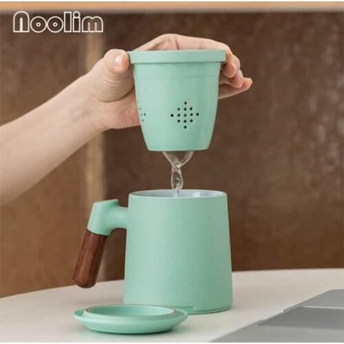 Japanese Ceramic Coffee Mug with Wooden Handle Lid Filter Water Tea Separation Cup Simple Office Strainer Teacup Drinkware 400ML
