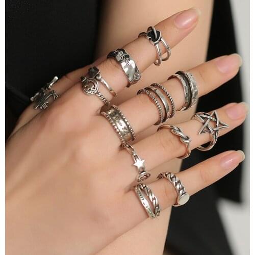 Fashion Silver Color Men and Women Punk Ring Smiling Face Portrait Love Retro Charm Jewelry Wedding Engagement Ring Birthday Gif