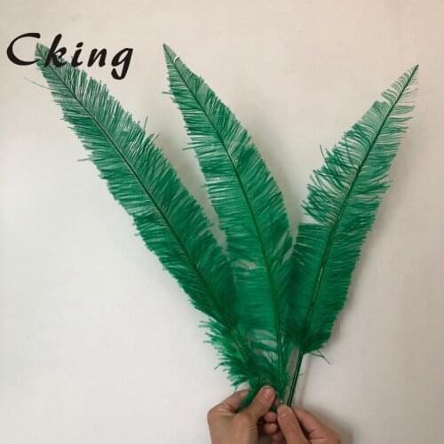 Price Of 50Pieces Deep Green Color Dyed Nandu Ostrich Feather 45-50CM 18-20INCH DIY Craft Jewelry Making Accessory Wedding Plume