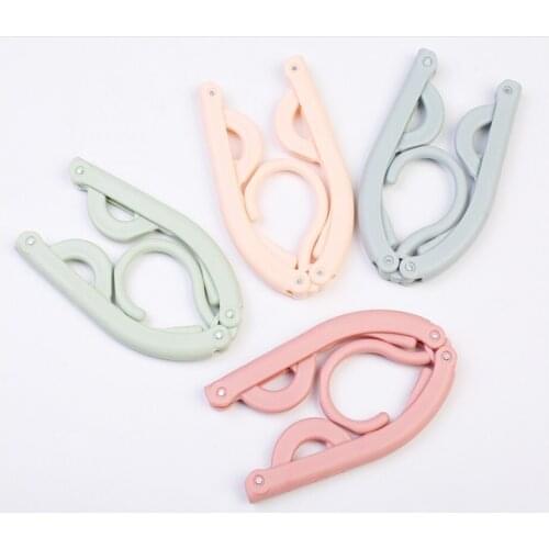 4 PCS/Set Plastic Coat Hanger Home and Travel Use Foldable Multi-functional hangers for clothes Out door Plastic Drying Rack