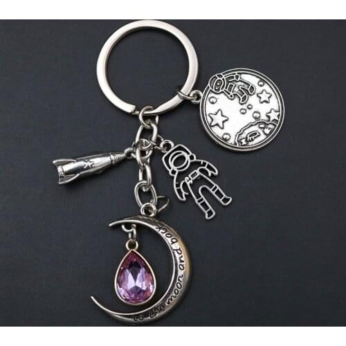 WKOUD 1pc To The Moon And Back Glamour Exploration Rocket Astronaut Pendant Moon Pendant DIY Handmade Metal Creative Keychain